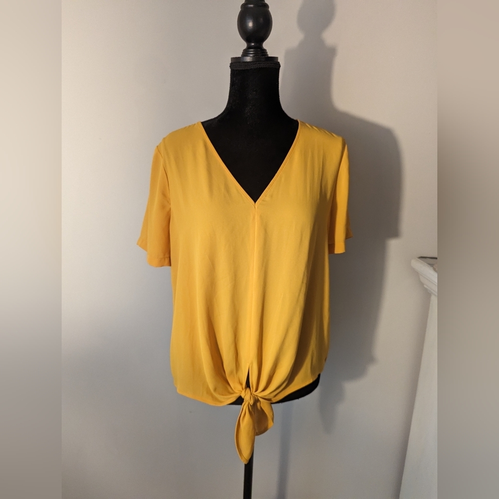 Madewell Lightweight Minimalist novel tie front top - Picture 1 of 10